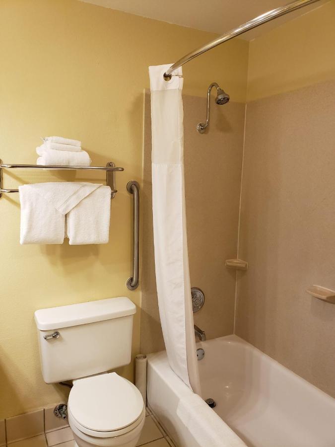 Quality Inn & Suites Vancouver - Hazel Dell Esterno foto