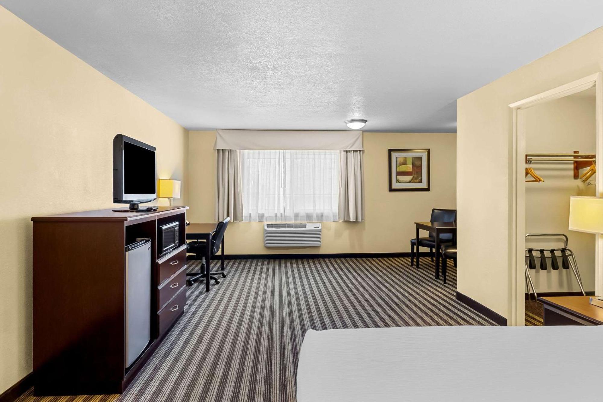 Quality Inn & Suites Vancouver - Hazel Dell Esterno foto