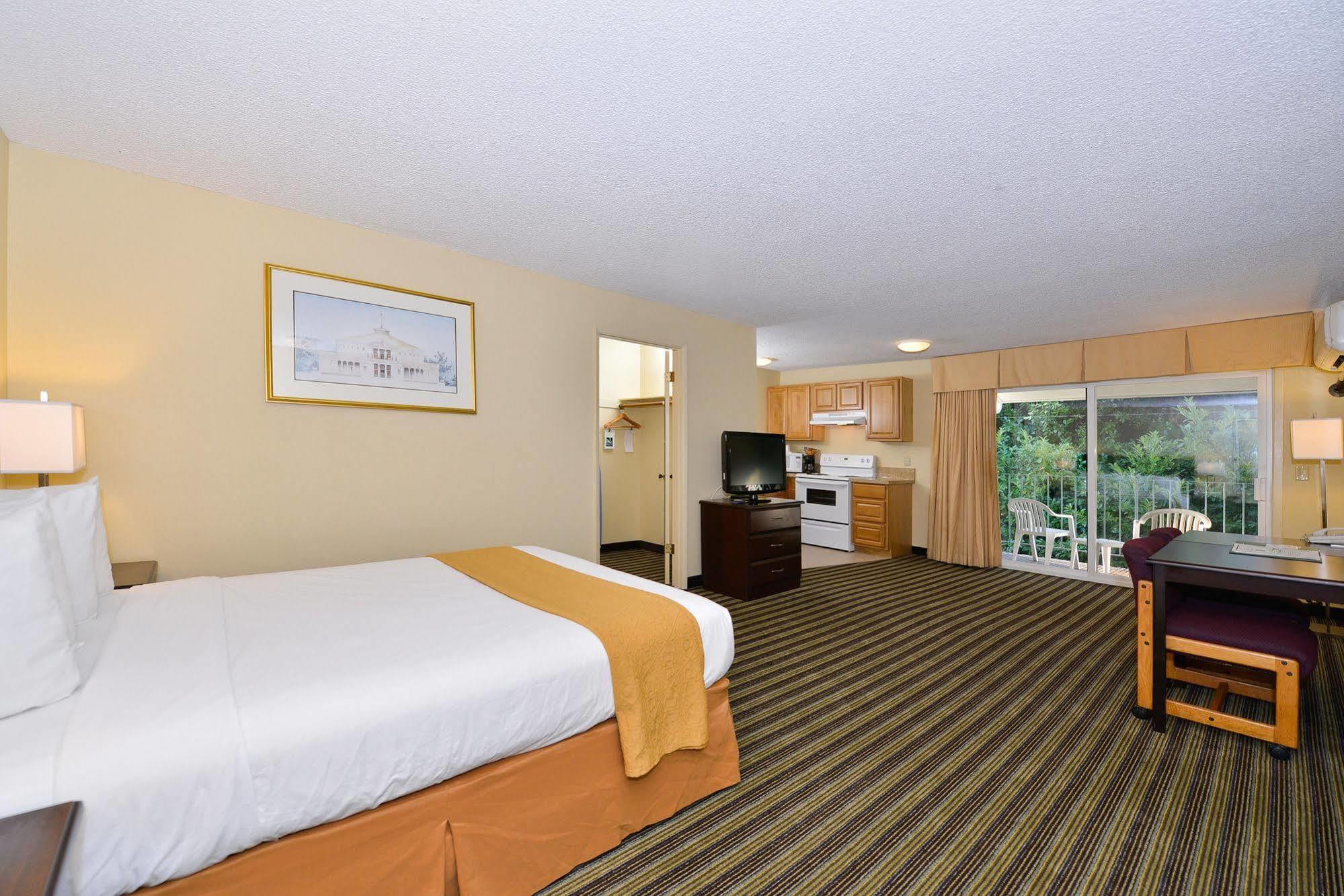 Quality Inn & Suites Vancouver - Hazel Dell Esterno foto