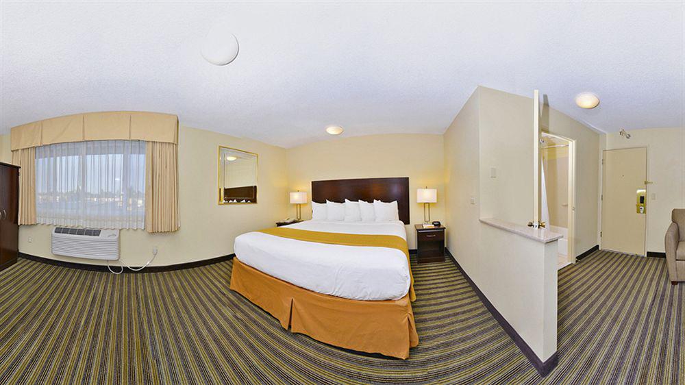 Quality Inn & Suites Vancouver - Hazel Dell Esterno foto