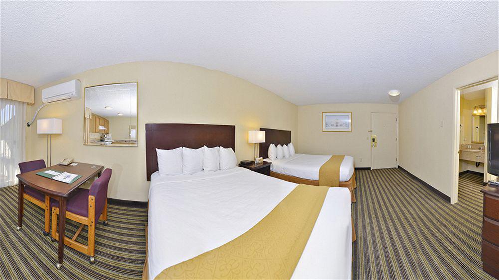 Quality Inn & Suites Vancouver - Hazel Dell Esterno foto